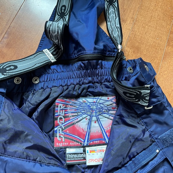 Spyder Ski/Snow Suit - Picture 6 of 9